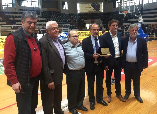 Απόλλων Πάτρας: Τίμησε για την προσφορά του τον Περιφερειάρχη Απόστολο Κατσιφάρα - ΦΩΤΟ