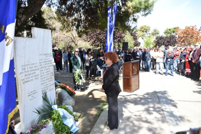 Ο Δήμος Πατρέων τίμησε τους αγωνιστές της Αντίστασης στην πλατεία Υψηλών Αλωνίων (ΦΩΤΟ)