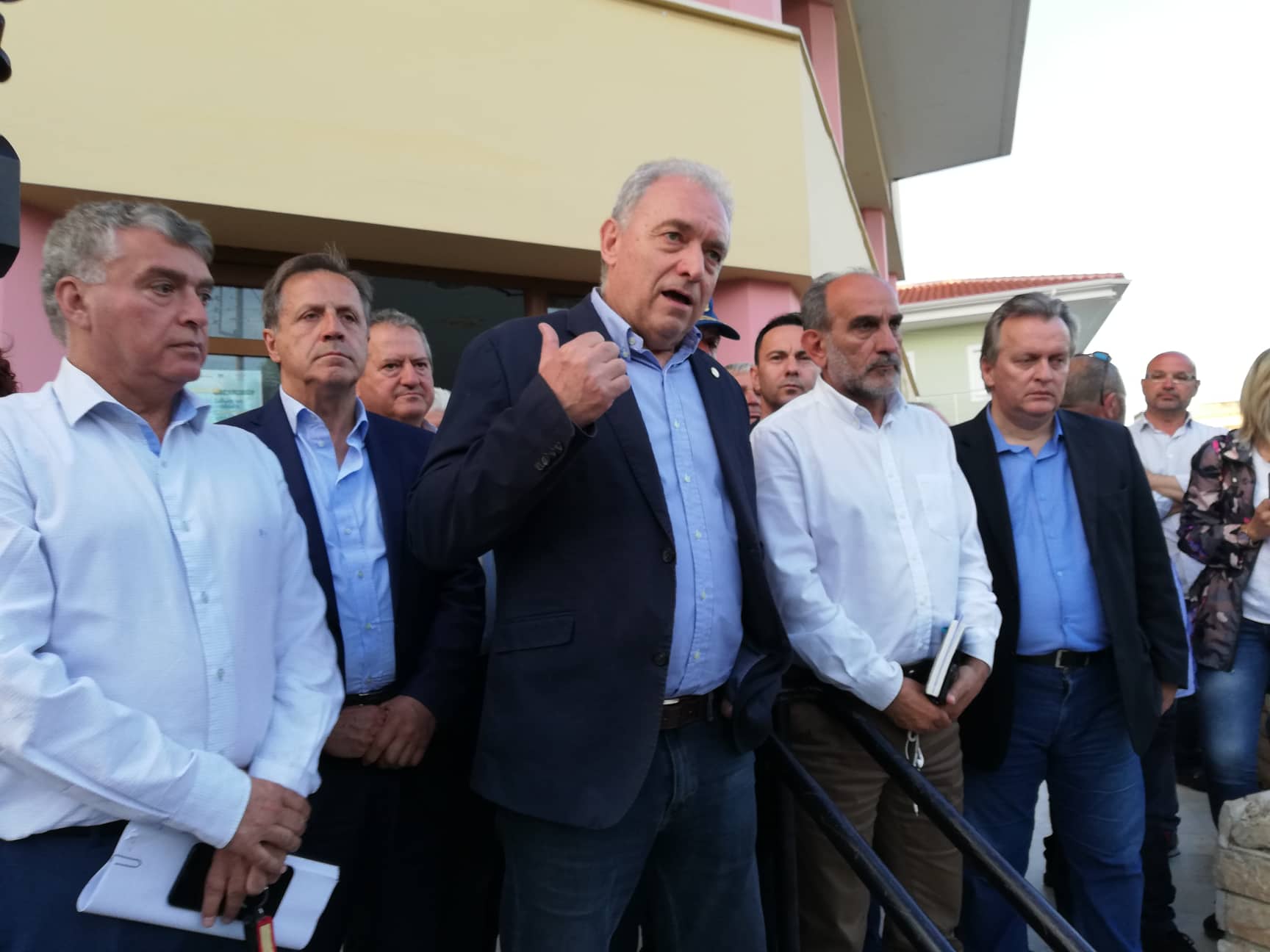 Σεισμός στην Ανδραβίδα: Στην περιοχή ο Ευθύμης Λέκκας - Εμφανίστηκε καθησυχαστικός - Κλειστά τα σχολεία για δυο μέρες - ΝΕΟΤΕΡΑ