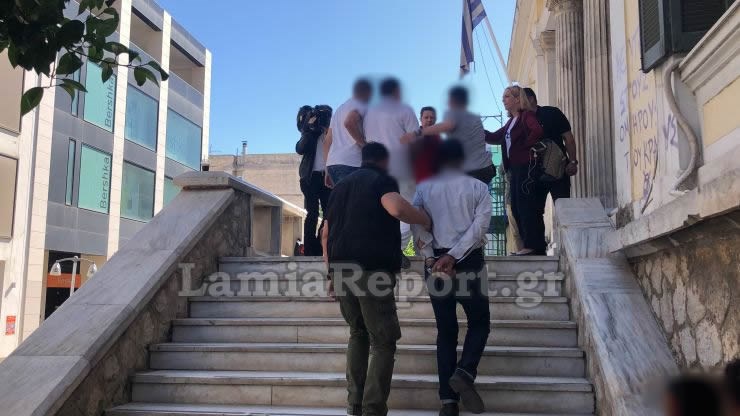 Στον ανακριτή ο πατέρας που εξέδιδε την κόρη του με νοητική στέρηση