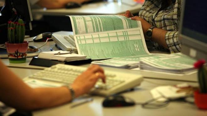 Ανοικτό το ενδεχόμενο παράτασης υποβολής των φορολογικών δηλώσεων - Τι θα γίνει με την ένταξη στις 120 δόσεις