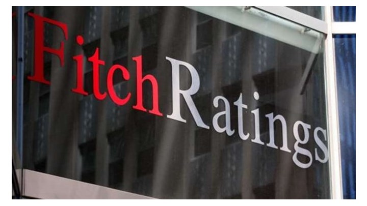 Fitch: Θετικός για τις τράπεζες ο νέος νόμος Κατσέλη
