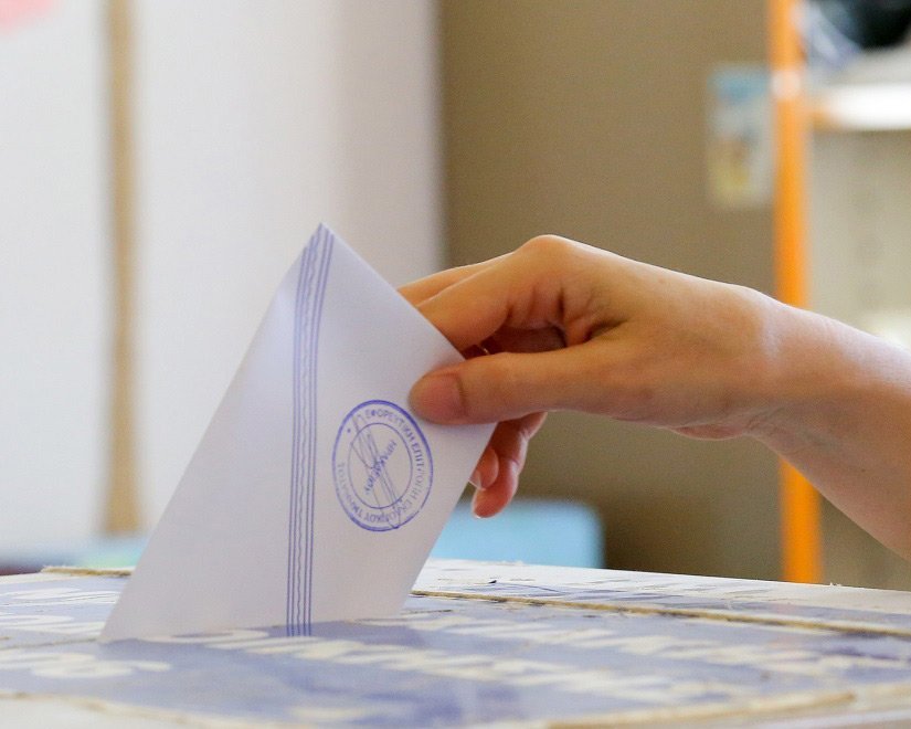 Εxit poll: Πώς ψήφισαν οι νέοι 17 έως 24 ετών