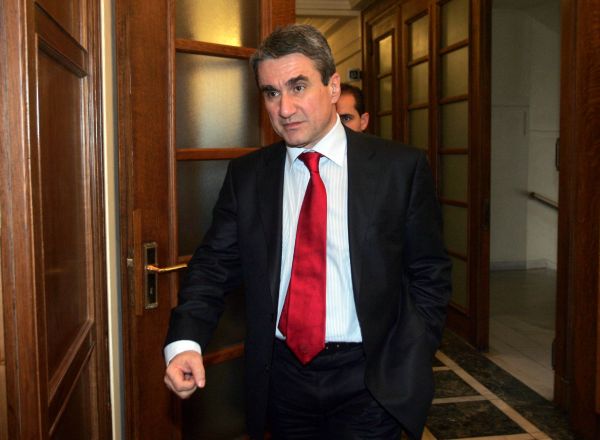 Προθεσμία αναμένεται να ζητήσει ο Λοβέρδος