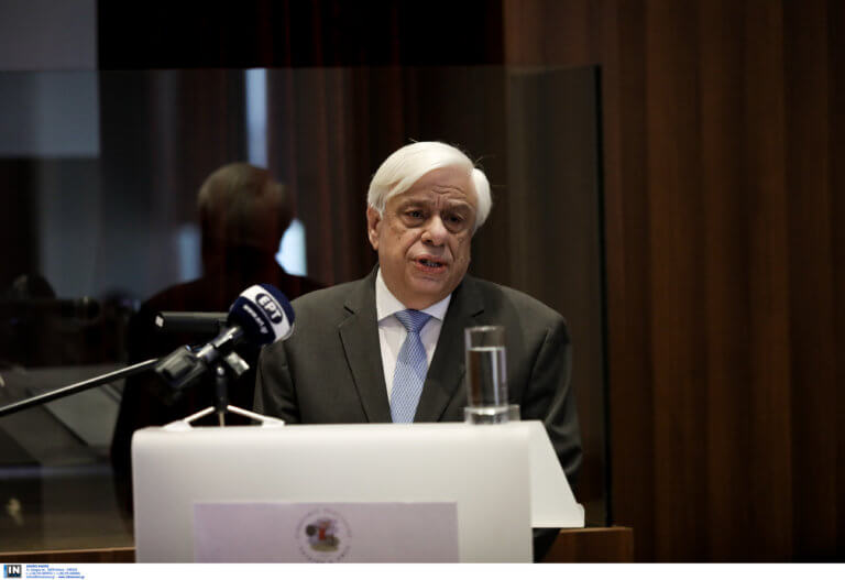 Ημέρα της μητέρας: Το μήνυμα του Προκόπη Παυλόπουλου