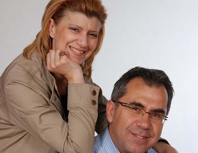 "Θα έπρεπε να ήσουν εδώ..." - "Σπάει" καρδιές το συγκινητικό μήνυμα του νέου δημάρχου Ερυμάνθου Θόδωρου Μπαρή για τη σύζυγό του που έχασε πρόσφατα - ΦΩΤΟ