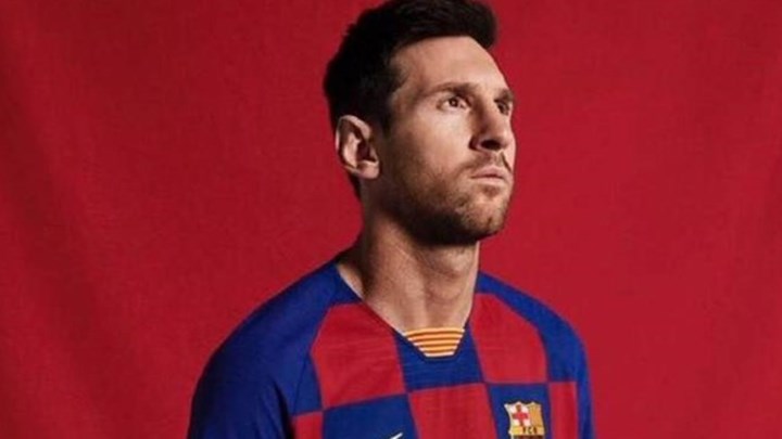 Τέλος ο ρομαντισμός και για την Μπαρτσελόνα - Δείτε τη νέα της φανέλα - ΒΙΝΤΕΟ