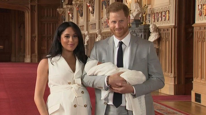 Νέα φωτογραφία του μικρού Άρτσι από τον πρίγκιπα Χάρι και τη Μέγκαν