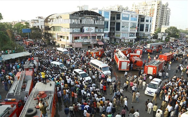 Ινδία: Έπαθαν ασφυξία ενώ καθάριζαν βόθρο ξενοδοχείου