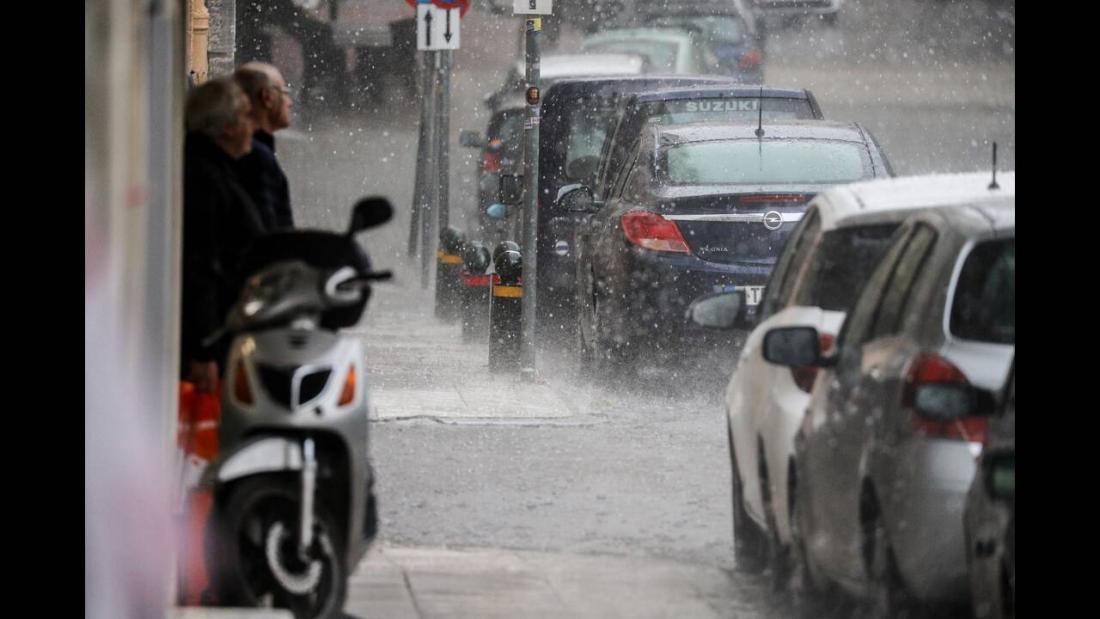 Πάτρα: Έρχονται μεσημβρινές καταιγίδες- Νέα ακραία καιρικά φαινόμενα σήμερα