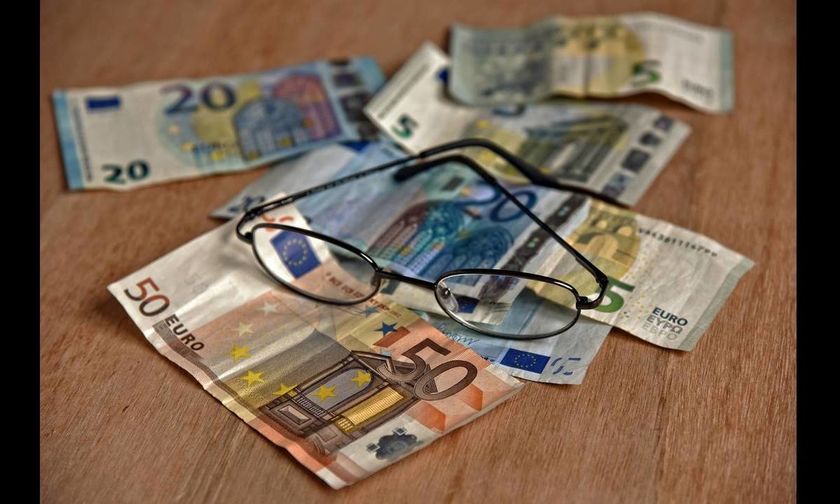 Μηνυτήρια αναφορά για τις καθυστερήσεις στην έκδοση συντάξεων