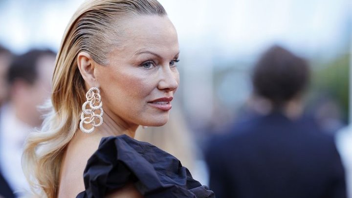 Η Πάμελα Άντερσον εγκαταλείπει τον Αντίλ Ραμί