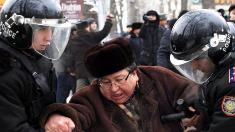 Καζακστάν: Δεκάδες συλλήψεις διαδηλωτών