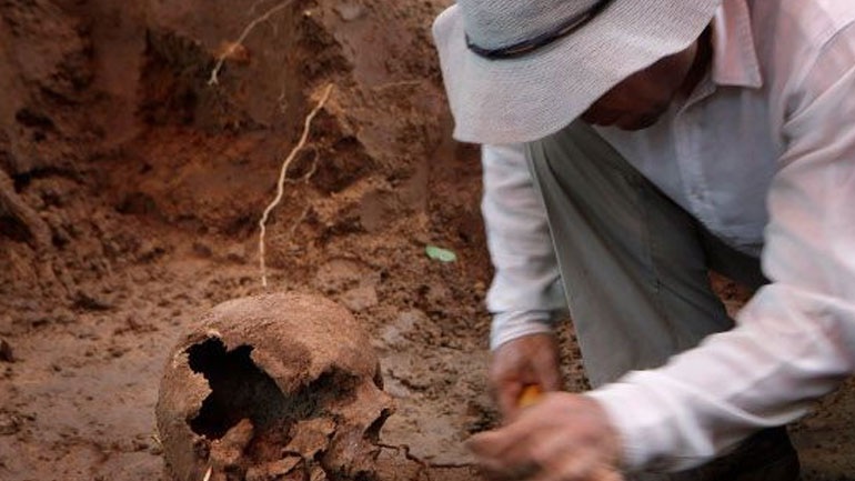 Oμαδικός τάφος με τουλάχιστον 11 πτώματα ανακαλύφθηκε στο Ελ Σαλβαδόρ