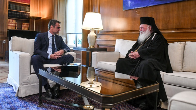 Συνάντηση Μητσοτάκη - Ιερώνυμου στο Μαξίμου