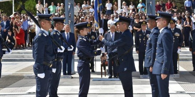 Μαρίνα Κωνσταντίνου: Ποια είναι η Πατρινή πρώτη γυναίκα Αρχηγός της Σχολής Ικάρων