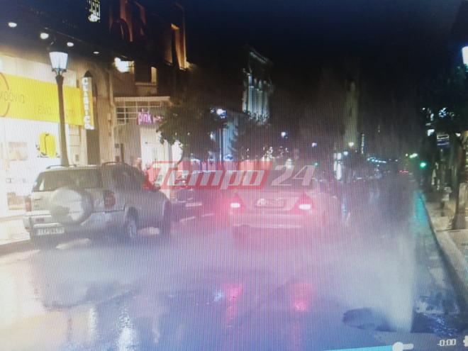 Πάτρα: Χαμός στην οδό Μαιζώνος - Έσπασε αγωγός πίδακας νερού 3 μέτρων!