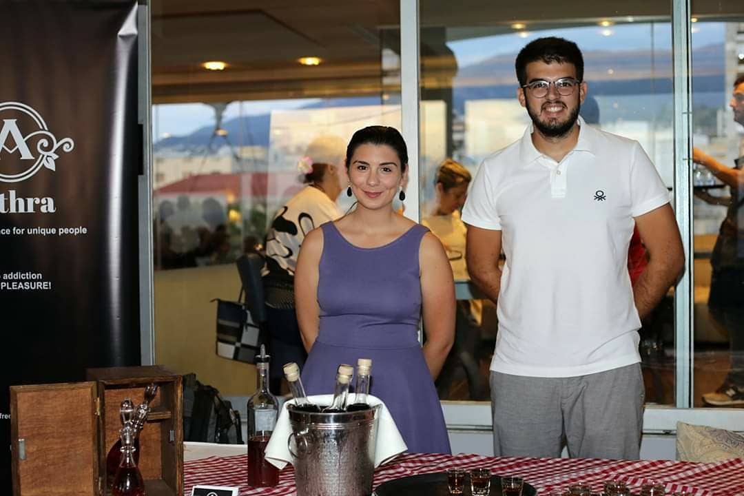 Οι μεταπτυχιακοί φοιτητές του Πανεπιστημίου Πατρών που διαπρέπουν με το ποτό χωρίς ζάχαρη που δημιούργησαν!