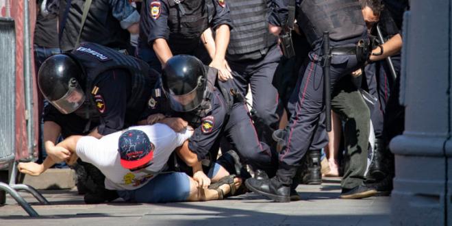 1.400 προσαγωγές στη Ρωσία -Σε διαδήλωση υπέρ της διεξαγωγής ελεύθερων εκλογών