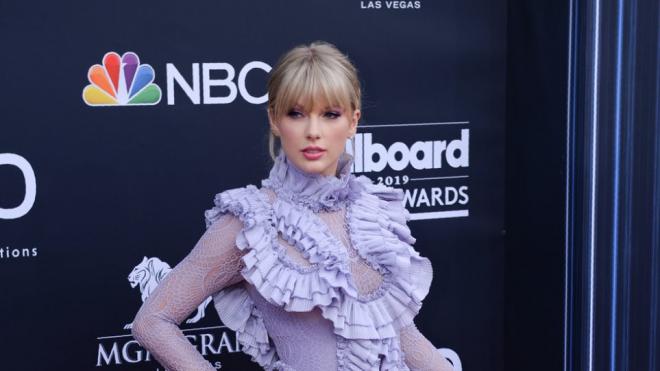 Η Τέιλορ Σουίφτ η πιο καλοπληρωμένη διασημότητα: Ακολουθούν δύο μέλη των Καρντάσιαν