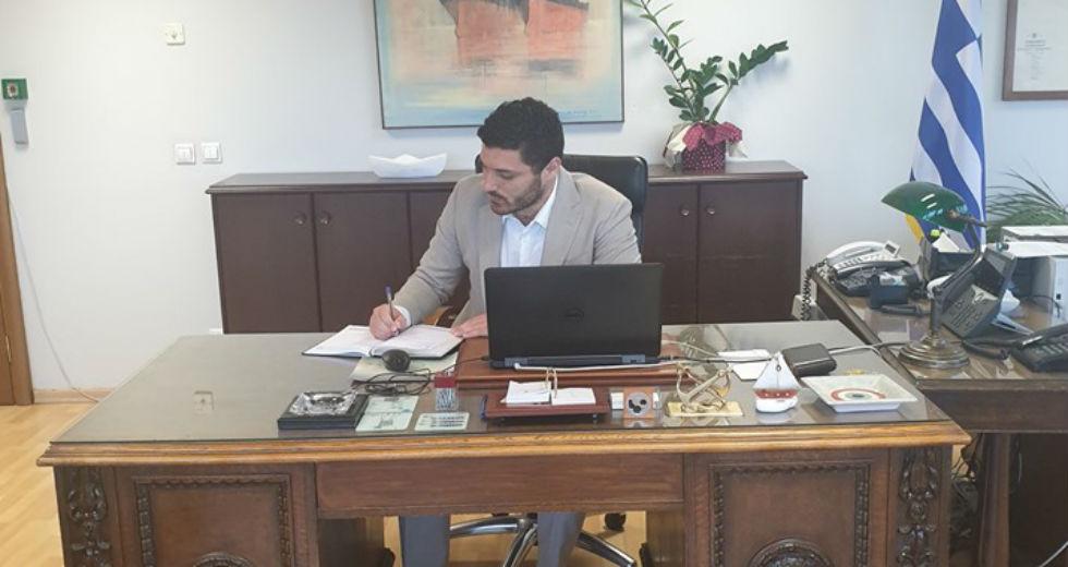 Παραιτήθηκε ο Πατρινός γγ του υπουργείου Ναυτιλίας Δ. Τεμπονέρας