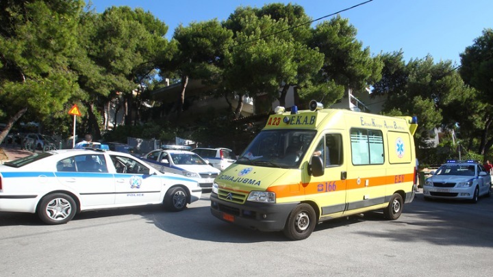 Τραυματίστηκαν επτά άτομα από πτώση δένδρου στα Οινόφυτα Βοιωτίας