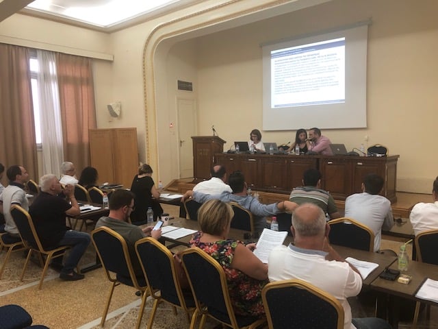 Ο Φαρμάκης ενημέρωσε τους Περιφερειακούς του Συμβούλους - Επί τάπητος Πατρών - Πύργου και Νομική - ΦΩΤΟ