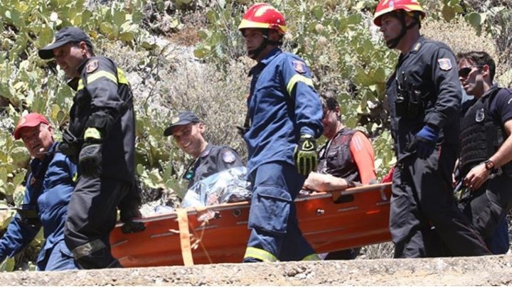 Λυκαβητός: Αίσιο τέλος η περιπέτεια γι άνδρα - Έπεσε σε γκρεμό 30 μέτρων στον Λυκαβηττό - ΦΩΤΟ