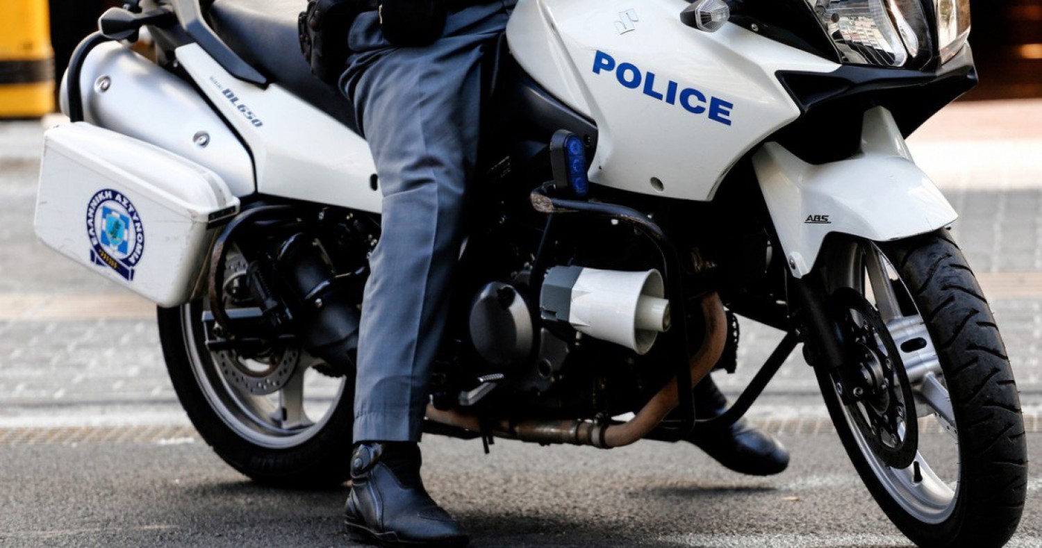 Πάτρα: Τους έπιασαν με τα κλοπιμαία στα χέρια - Πέντε συλλήψεις από άνδρες της Αμεσης Δράσης