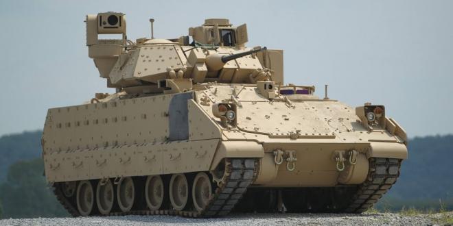 Αμερικανικά τεθωρακισμένα «Bradley» έρχονται στην Ευρώπη - ΦΩΤΟ