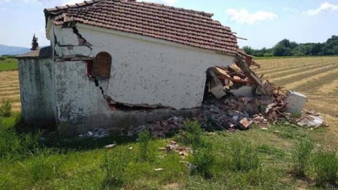 Ο απίστευτος λόγος που ιδιοκτήτης κτήματος κατεδάφισε εκκλησάκι!