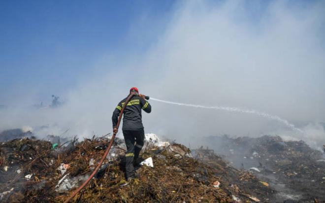 Μεγάλη φωτιά στην Κορώνη Πάργας
