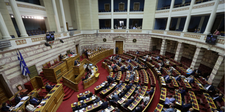 Προσωπικά δεδομένα-ν/σ: «Ναι» όλων επί της αρχής πλην ΚΚΕ