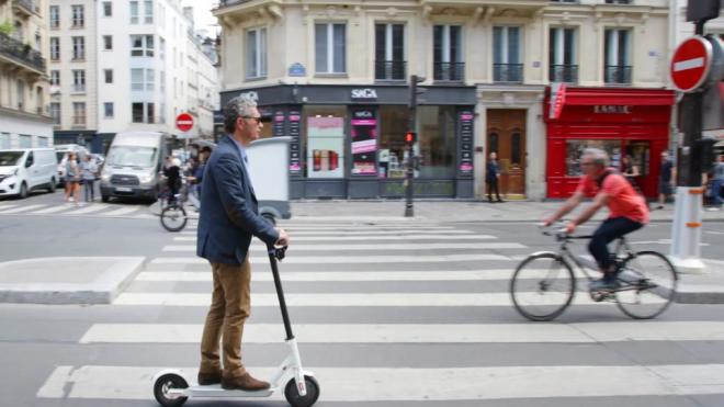 Γαλλία: 30χρονος σκοτώθηκε σε τροχαίο με ηλεκτρικό πατίνι