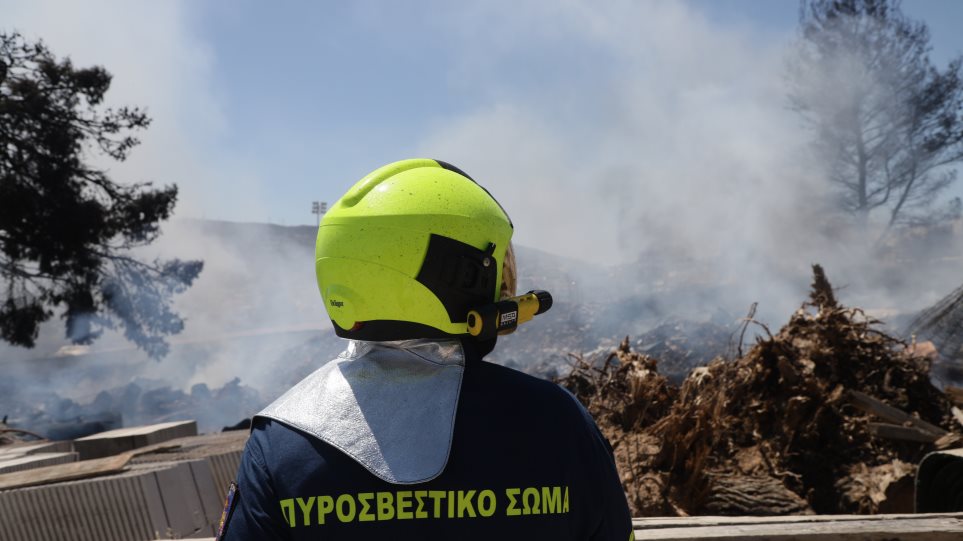 56 πυρκαγιές σε ένα 24ωρο!