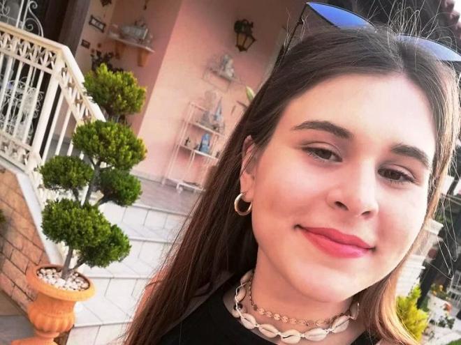 Δικαιώθηκε η Πατρινή Χρύσα Κουτσουρούμπα - Μπήκε πρώτη στην Ιατρική Πάτρας