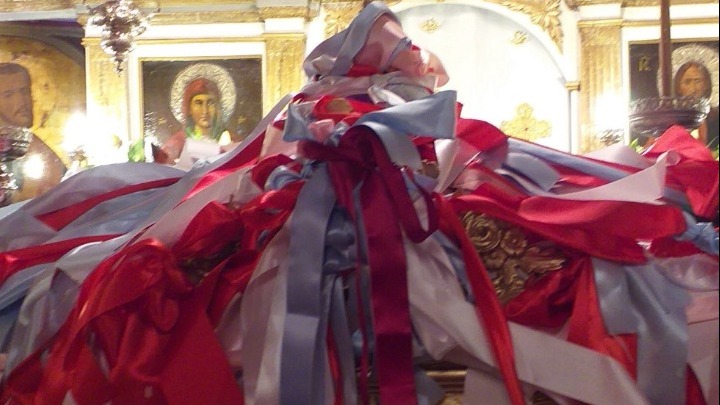 Οι λιτανείες των κορδελοφορούμενων επιταφίων της Παναγιάς της Κέρκυρας