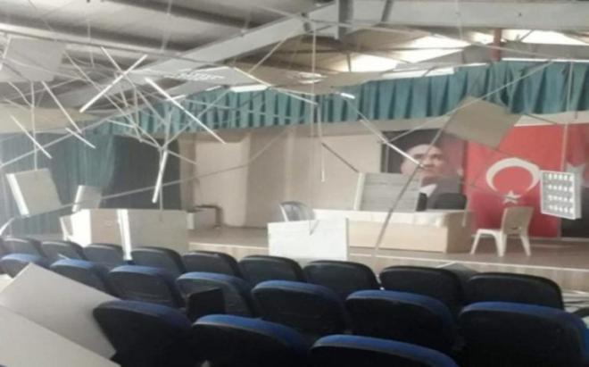 Σεισμός στην Τουρκία: Κατέρρευσαν οροφές και τοίχοι