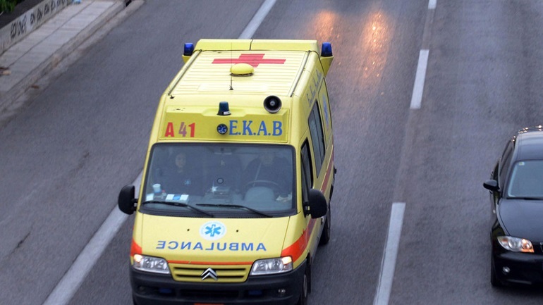 Γυναίκα παρασύρθηκε από αυτοκίνητο και έχασε τη ζωή της