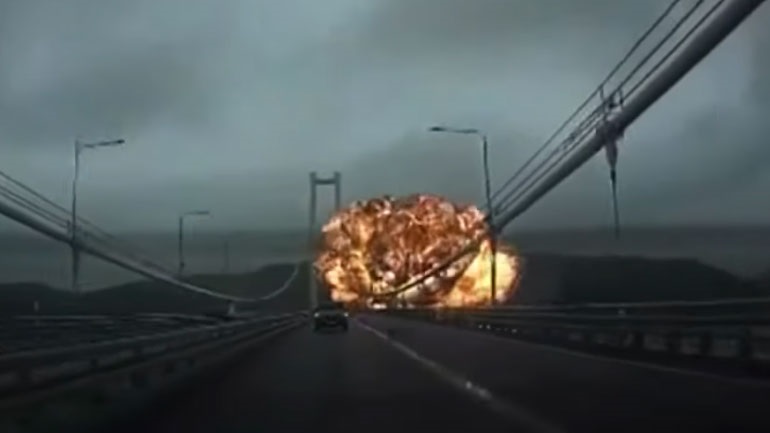 Καρέ- καρέ οι εκρήξεις σε δύο δεξαμενόπλοια στη Ν. Κορέα