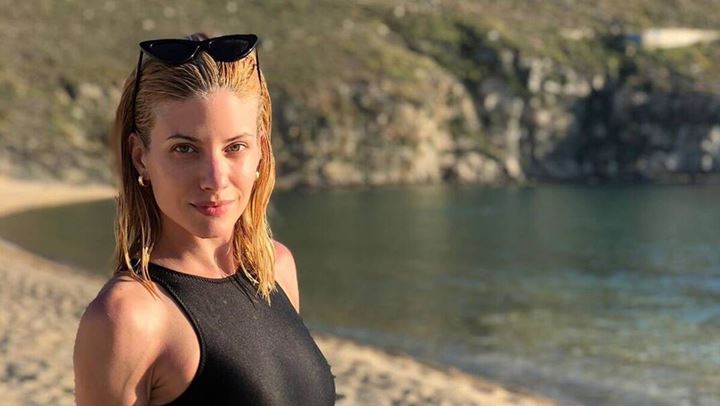 Ευαγγελία Αραβανή: Υποδέχεται το φθινόπωρο με μία εντυπωσιακή φωτογραφία