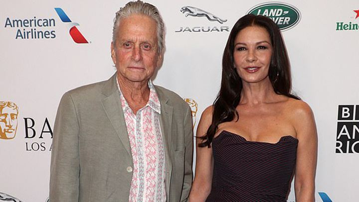 H sexy εμφάνιση της Catherine Zeta Jones στο BAFTA LA Tea Party