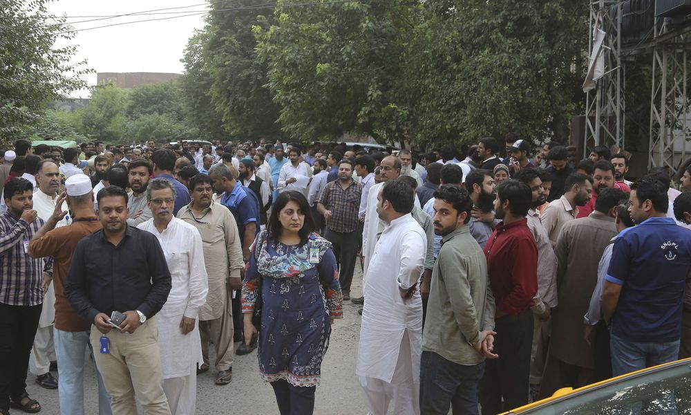 Σεισμός: Νέα δόνηση στο Πακιστάν μετά τα 5,9 Ρίχτερ - 38 οι νεκροί