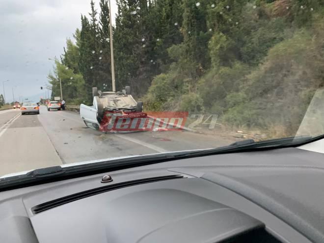 Πατρών - Πύργου: Σοβαρό τροχαίο με ανατροπή Ι.Χ - Ένας τραυματίας - ΦΩΤΟ