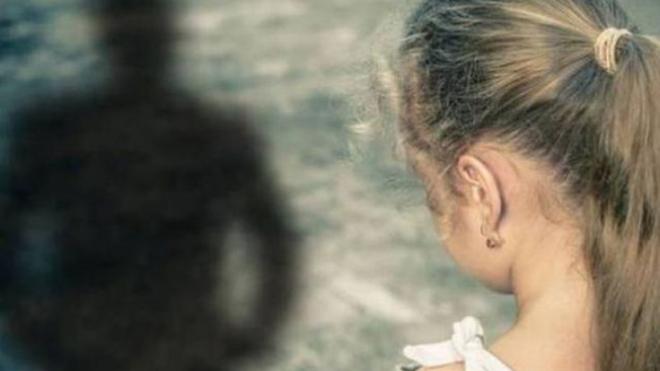 Κρήτη: Γονείς εγκατέλειψαν σε πάρκο την τριών ετών κόρη τους