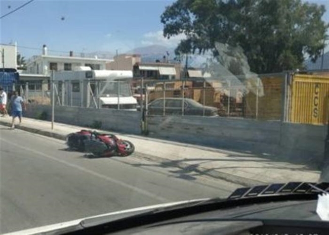 Πάτρα: Ενα ακόμη τροχαίο στην περιοχή της Παραλίας - Τραυματίστηκε γυναίκα οδηγός δικύκλου!