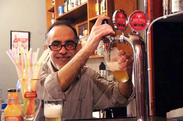 Αγρίνιο: Σε κλίμα συγκίνησης συγγενείς και φίλοι αποχαιρέτησαν τον Πάνο Μερατζή