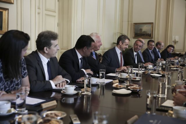 Δημοσκόπηση OpinionPoll: Η διαφορά ΝΔ-ΣΥΡΙΖΑ – Οι πιο δημοφιλείς υπουργοί