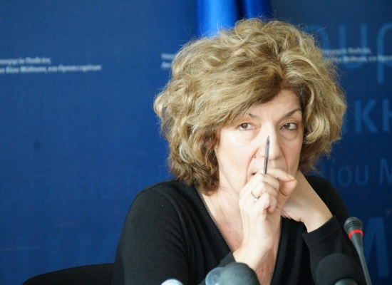 Σία Αναγνωστοπούλου: Να ξαναδούμε τοπικά το 1821