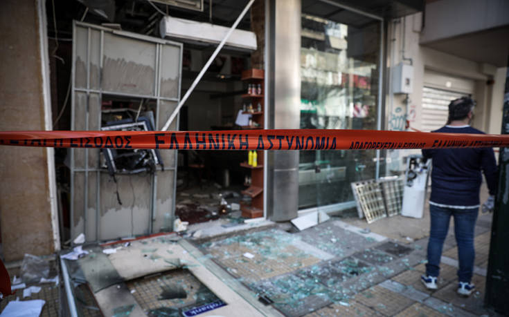 Ανατίναξαν ΑΤΜ τα ξημερώματα